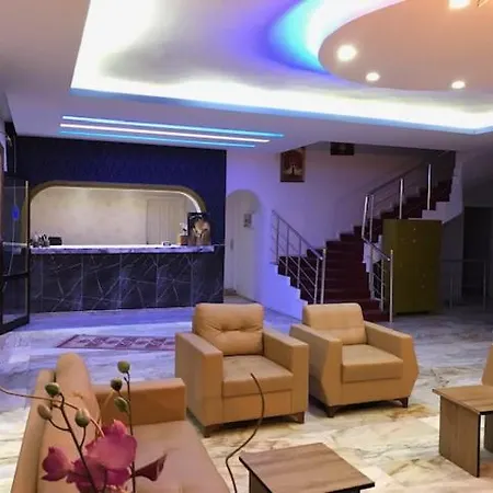 Moonlight Hotel 3*